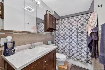 16 Faye Avenue, New Windsor, NY 12553 - Photo 12