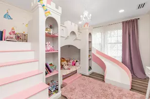 8 Family Ln, Levittown, NY 11756 - Photo 20