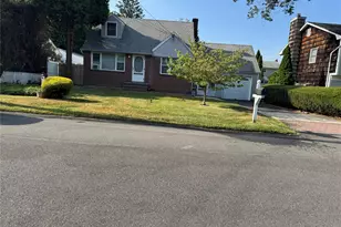 29 Dorchester St, Huntington Station, NY 11746 - Photo 24