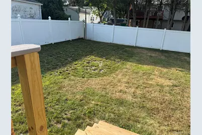 29 Dorchester Street, Huntington Station, NY 11746 - Photo 18