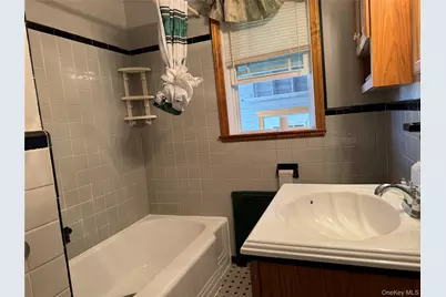 29 Dorchester Street, Huntington Station, NY 11746 - Photo 14