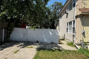 143-08 224th St, Springfield Gardens, NY 11413 - Photo 4