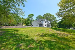 11 Edcris Ln, Huntington, NY 11743 - Photo 34