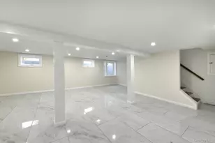 11 Edcris Ln, Huntington, NY 11743 - Photo 30