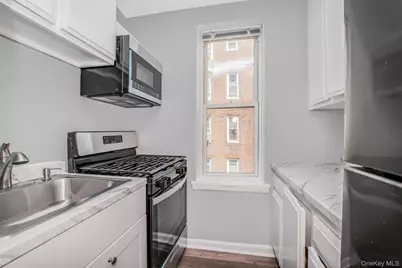 205 East 238th Street #4C, Bronx, NY 10470 - Photo 2