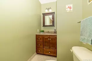 118 Linden St, Bellmore, NY 11710 - Photo 16