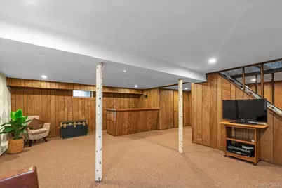 1628 Oswego Street, East Meadow, NY 11554 - Photo 16