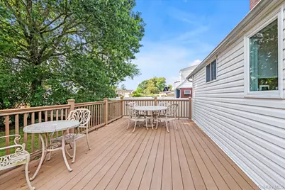 1628 Oswego Street, East Meadow, NY 11554 - Photo 18