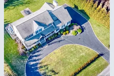 750 Kerwin Boulevard, Greenport, NY 11944 - Photo 2