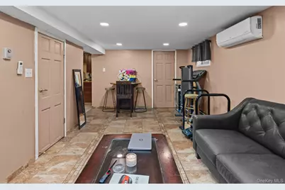 47 Alden Avenue, Valley Stream, NY 11580 - Photo 24