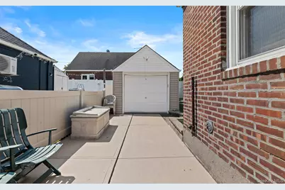 47 Alden Avenue, Valley Stream, NY 11580 - Photo 28