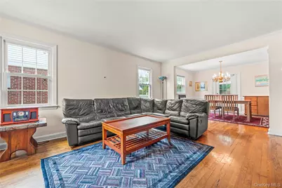 7548 195th Street, Fresh Meadows, NY 11366 - Photo 4