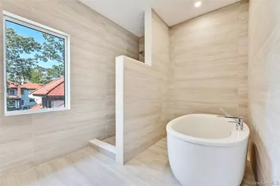 8 Sealy Drive, Lawrence, NY 11559 - Photo 24