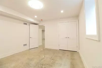 8 Sealy Drive, Lawrence, NY 11559 - Photo 36