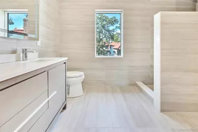 8 Sealy Drive, Lawrence, NY 11559 - Photo 26