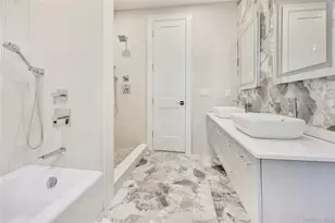 8 Sealy Dr, Lawrence, NY 11559 - Photo 14