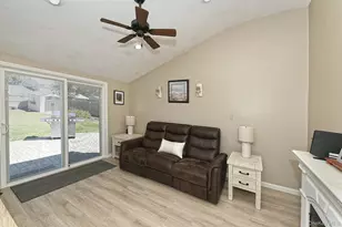 42 Montrose Dr, Commack, NY 11725 - Photo 18