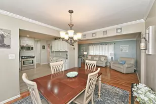 42 Montrose Dr, Commack, NY 11725 - Photo 10