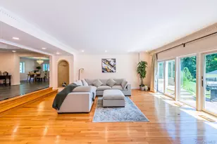 530 S Centre Island Rd, Oyster Bay, NY 11771 - Photo 10