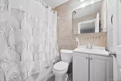 398 E Main Street, Jefferson Valley, NY 10535 - Photo 22