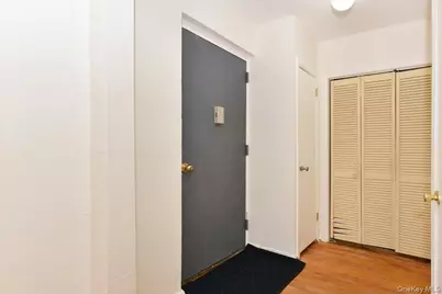 91 Tulip Avenue #GC-2, Floral Park, NY 11001 - Photo 4