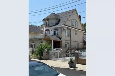 87 34 116 Street, Richmond Hill, NY 11418 - Photo 2