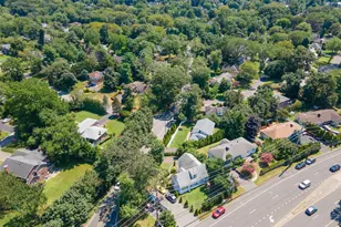 84 Middle Neck Rd, Flower Hill, NY 11576 - Photo 40