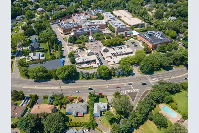 84 Middle Neck Road, Flower Hill, NY 11576 - Photo 42