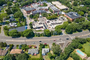 84 Middle Neck Rd, Flower Hill, NY 11576 - Photo 42