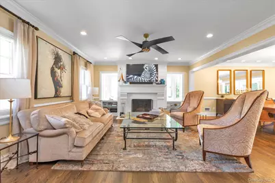 7 Stuyvesant Place, Lawrence, NY 11559 - Photo 2