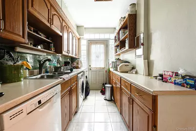 72-89 Yellowstone Boulevard, Forest Hills, NY 11375 - Photo 12