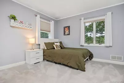 1 Earl Road, Melville, NY 11747 - Photo 20