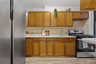 35-35 75th St, Jackson Heights, NY 11372 - Photo 12