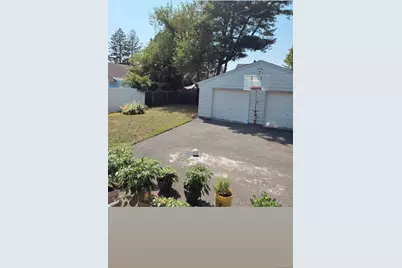 127 Hempstead Avenue, Lynbrook, NY 11563 - Photo 36