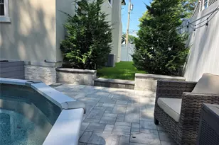 2593 Loftus Ave, Oceanside, NY 11572 - Photo 6