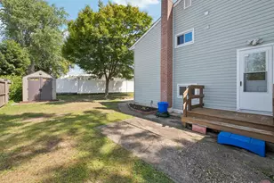 247 Woods Rd, North Babylon, NY 11703 - Photo 38