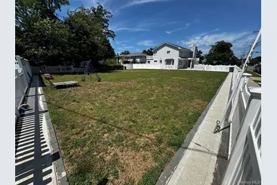 Clocks Boulevard, Massapequa, NY 11758 - Photo 8