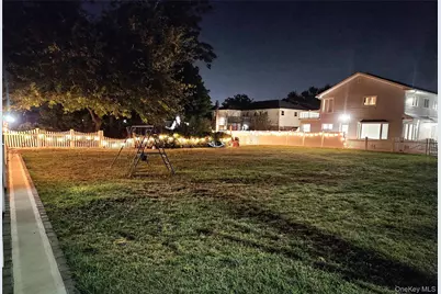 Clocks Boulevard, Massapequa, NY 11758 - Photo 20