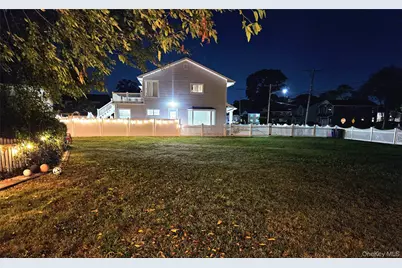 Clocks Boulevard, Massapequa, NY 11758 - Photo 22