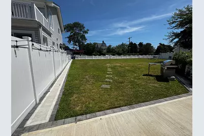 Clocks Boulevard, Massapequa, NY 11758 - Photo 4