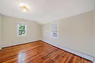 301 Center Bay Dr, West Islip, NY 11795 - Photo 14