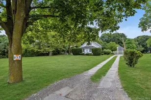 653 Main Rd, Aquebogue, NY 11931 - Photo 4