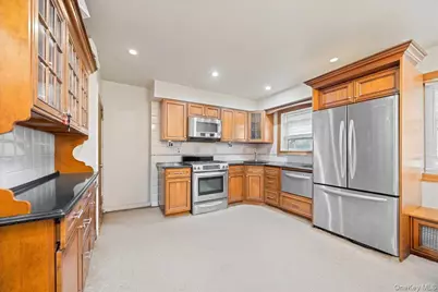 1926 Hutchinson River Parkway E #E, Bronx, NY 10461 - Photo 6