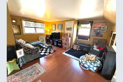 195 Clunie Avenue #2, Yonkers, NY 10703 - Photo 2