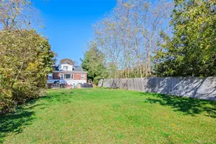 8 Edgewater Dr, Mastic Beach, NY 11951 - Photo 6