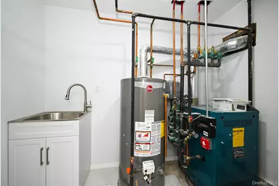 1061 Fordham Lane, Woodmere, NY 11598 - Photo 24