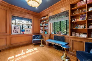 32 Wildwood Dr, Great Neck, NY 11024 - Photo 12