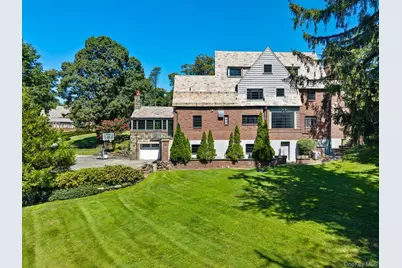 32 Wildwood Drive, Great Neck, NY 11024 - Photo 42