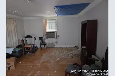 52-05 Robinson St, Flushing, NY 11335 - Photo 14