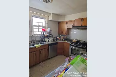 52-05 Robinson St, Flushing, NY 11335 - Photo 20